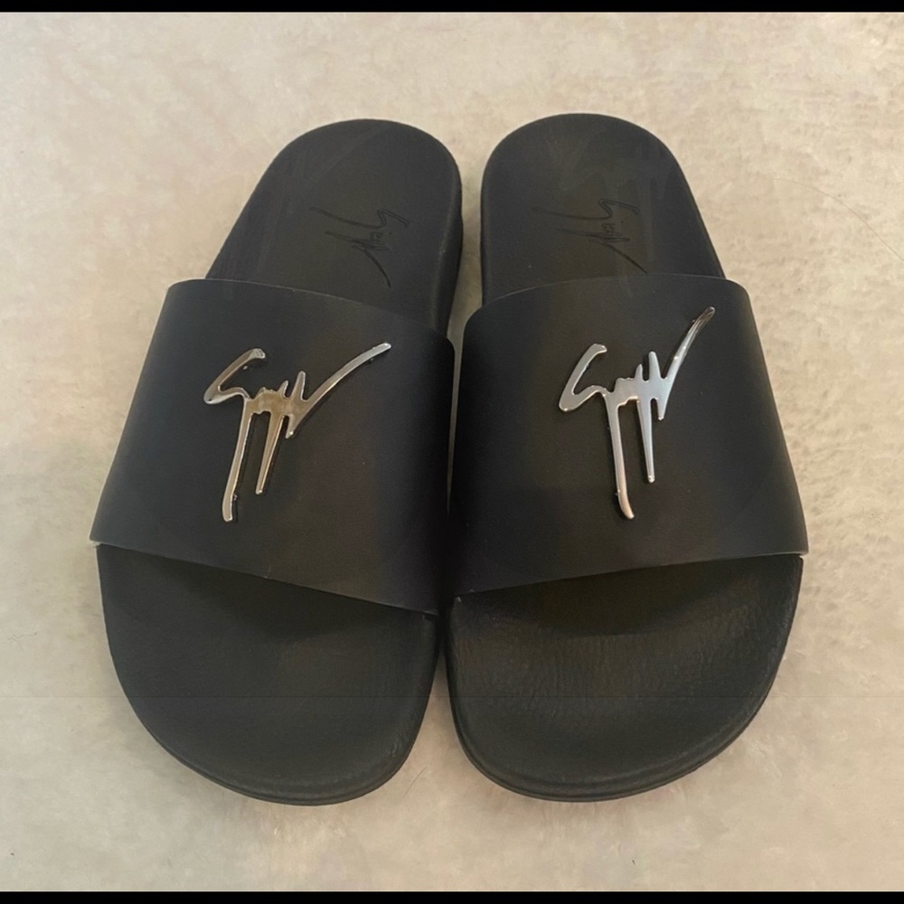 Giuseppe Zanotti Logo Rubber Flat Sandals Size 5